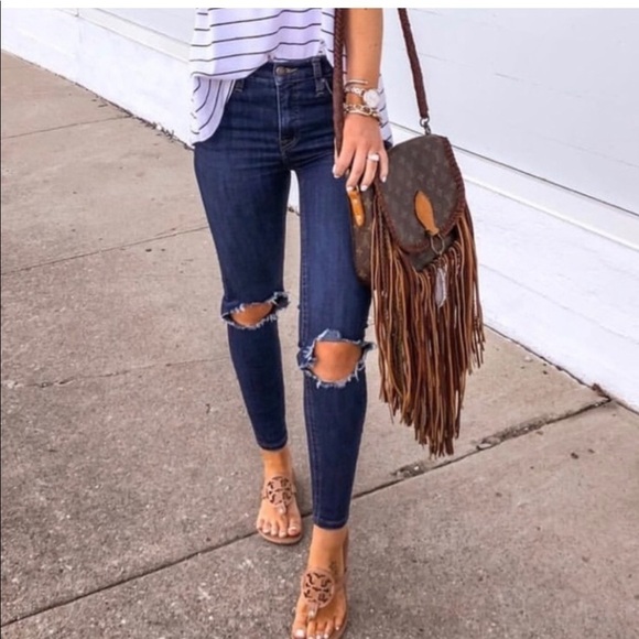 Free People Busted Knee Dark Wash Jeans Size 25 - Picture 2 of 8